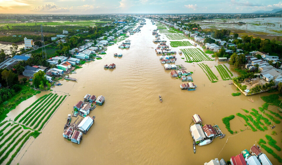 How Much of a Basin's Drainage Network Should Flood Models Capture?