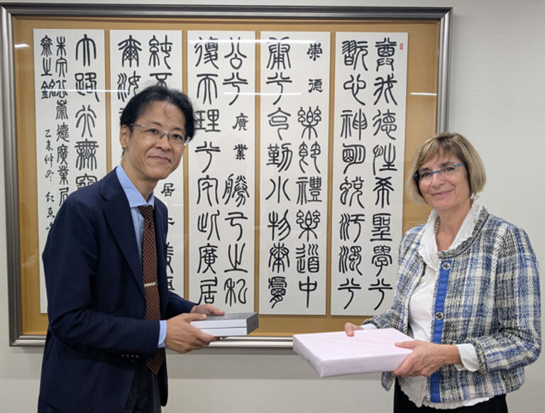 Vice President Yukishige Kondo of Tokyo University of Science (left) and Mara Thiene, Delegate for Joint Degree Programmes and International Rankings at the University of Padua (right)