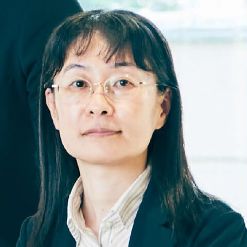 石垣 綾 教授