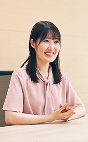 青木 瑠璃さん