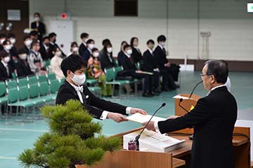 東京理科大学大村賞授与の様子