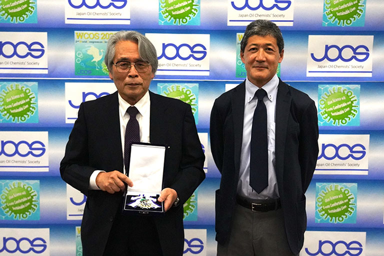 本学教員らが公益社団法人 日本油化学会において フェロー推戴、学会賞、進歩賞を受賞