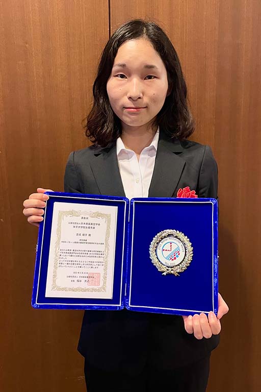 本学大学院生が日本表面真空学会 2022年度女子大学院生優秀賞を受賞