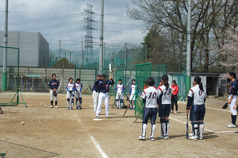 東京理科大学 第2回ソフトボールクリニックを開催(3/30・開催報告)