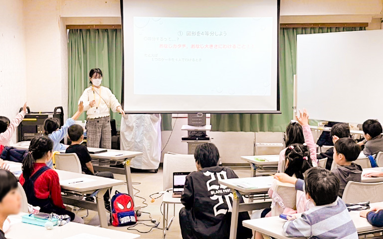 【開催報告】新宿区立中町図書館で本学学生がイベント「算数わくわくランド」を開催(11/26)