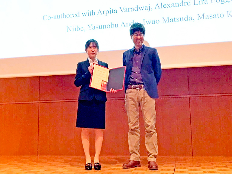 NanospecFY2023国際会議において本学学生がOutstanding Poster Awardを受賞