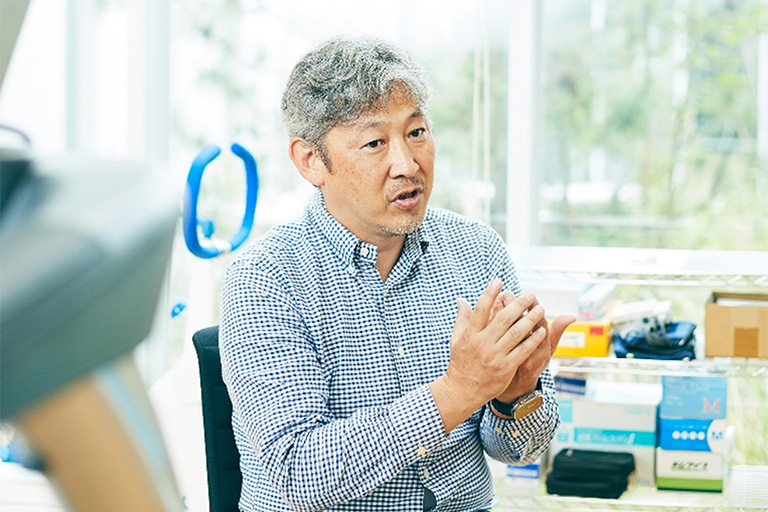 本学の市村志朗教授がパリ2024オリンピック男子ハンドボール日本代表「彗星JAPAN」のアナリストに選出