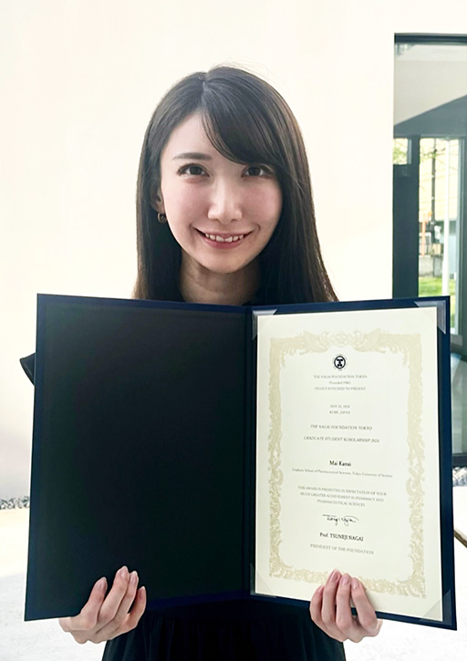 日本薬剤学会第39年会において本学学生が学部学生七つ星薬師奨励賞を受賞