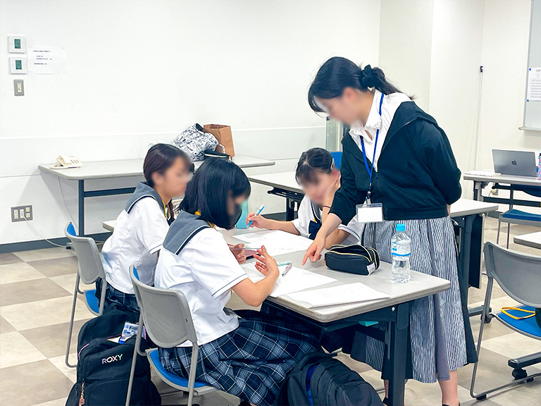 【開催報告】新宿区立中町図書館主催イベント「わくわく数学探求！」を本学で開催（7/20）
