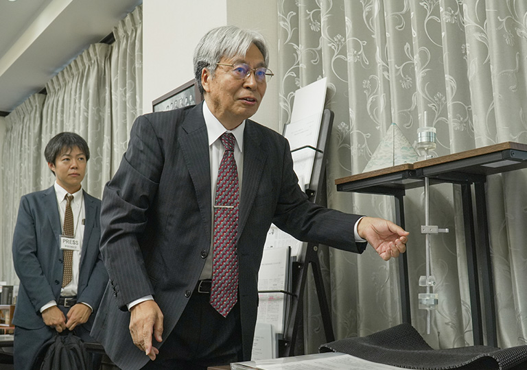 「『富士山観測』～日本気象学の礎を築いた中村精男と和田雄治～」内覧会開催について(9/25・開催報告)