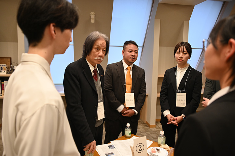 【開催報告】東京理科大学維持会 冠奨学金寄付者と受給学生の懇親会を開催(11/15)
