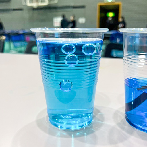 サイエンスコミュニケーションサークルchibi lab.が新宿区「サイエンスフェスタ2024」で科学実験プログラムを実施(12月14日)