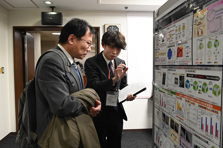 【開催報告】第29回シンポジウム「光触媒反応の最近の展開」(12月12日)