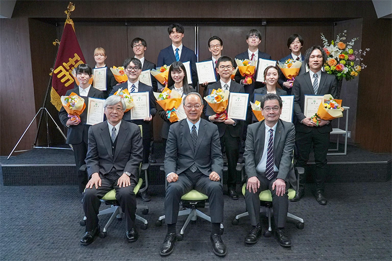 2024年度 東京理科大学学生表彰式において学業・研究、課外活動の成果が優秀な学生を表彰(3/6)
