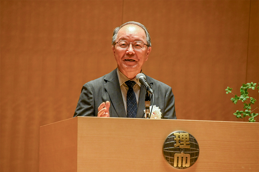 石川 正俊 学長