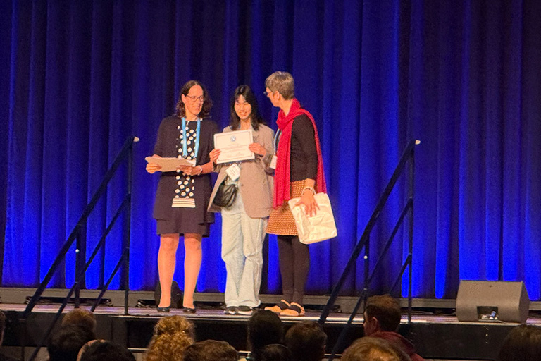 76th Annual Meeting of the International Society of Electrochemistryにおいて本学大学院生がBest poster prizeを受賞