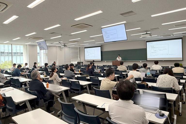 グローバル研修プログラムの事後研修・帰国報告会を開催しました