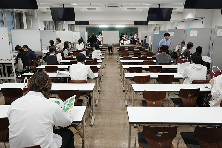 【開催報告】理学部第二部オープンキャンパス「夜力」開催(10/10)
