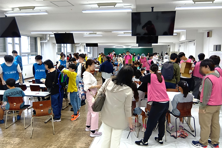 【開催報告】2025年度サイエンスフェアみらい研究室~科学へのトビラ~を開催(10/12)