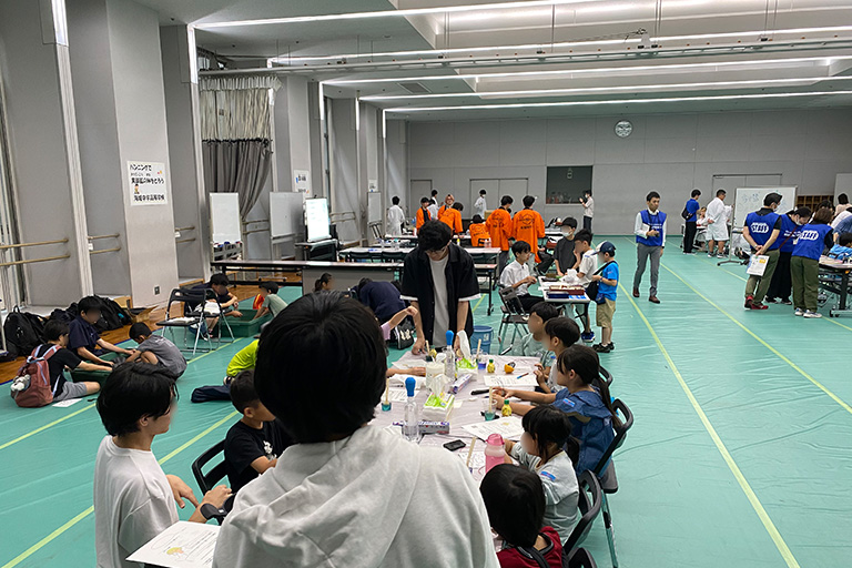 理科教育サークル SCOPEが新宿サイエンスネットワーク「みんなで実験講座」で科学実験プログラムを実施(9/28)