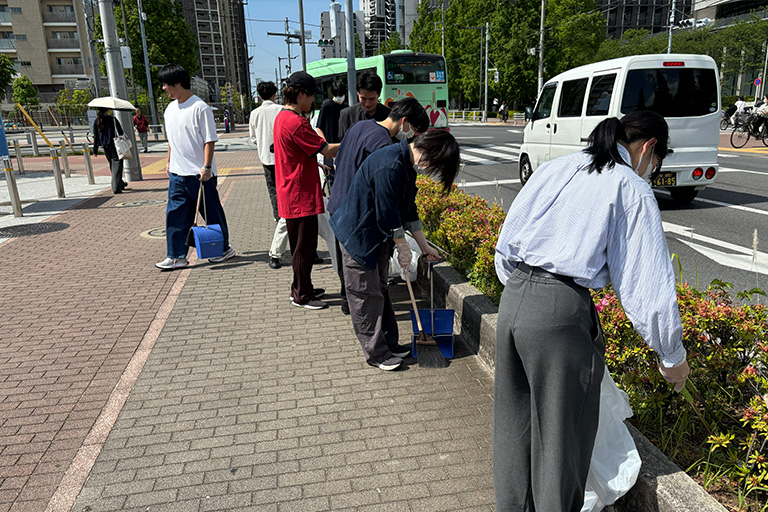 葛飾キャンパスで 「春の地域ごみゼロ運動」を実施
