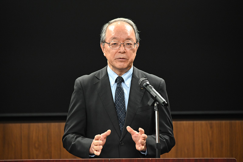 石川正俊学長